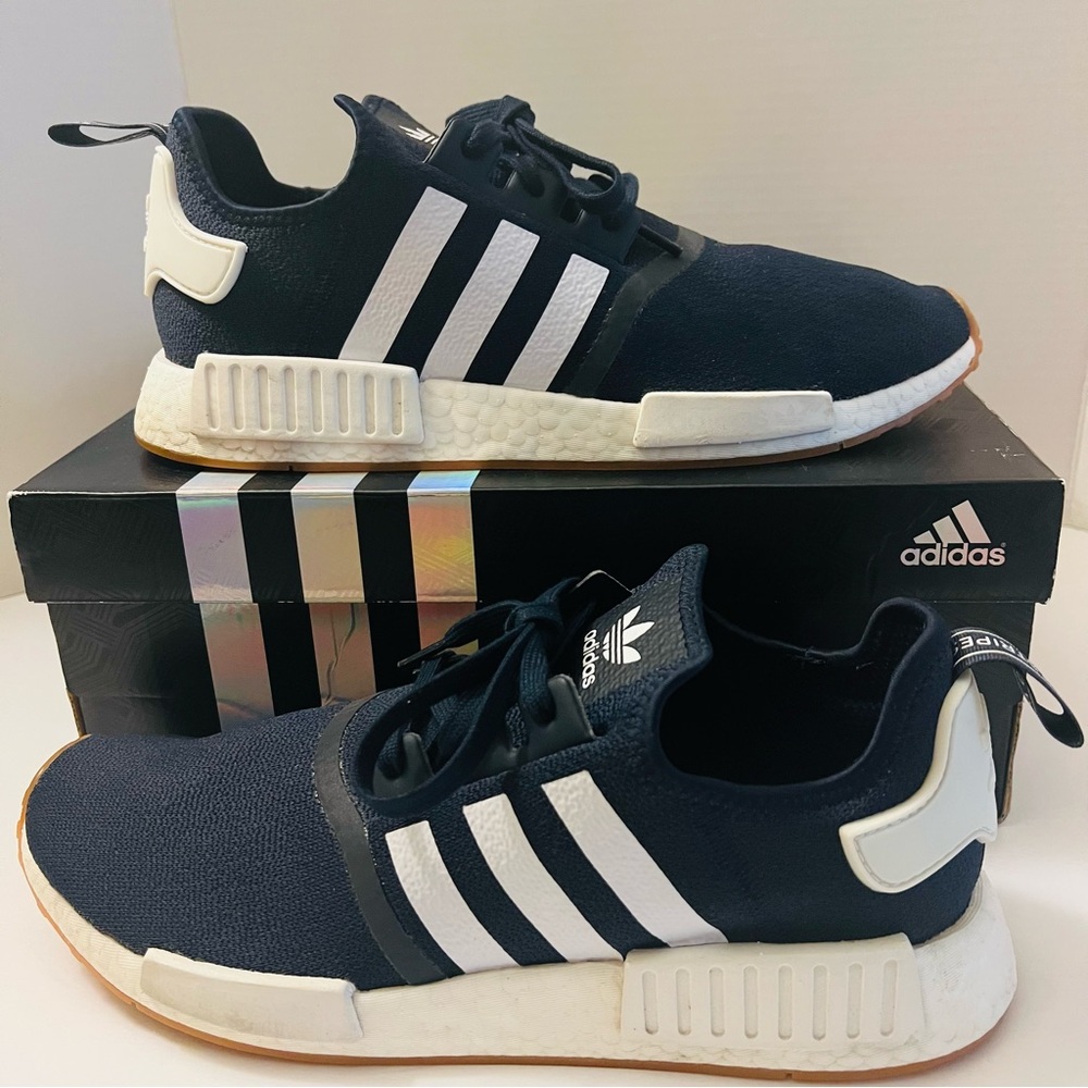 Adidas La Marque Aux 3 Bandes 11 1/2  Men's Navy and White Sneakers